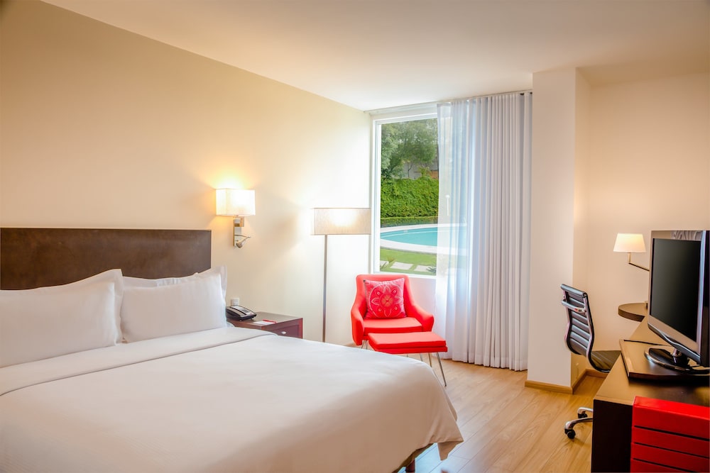 Superior Room, 1 King Bed - Photo 6