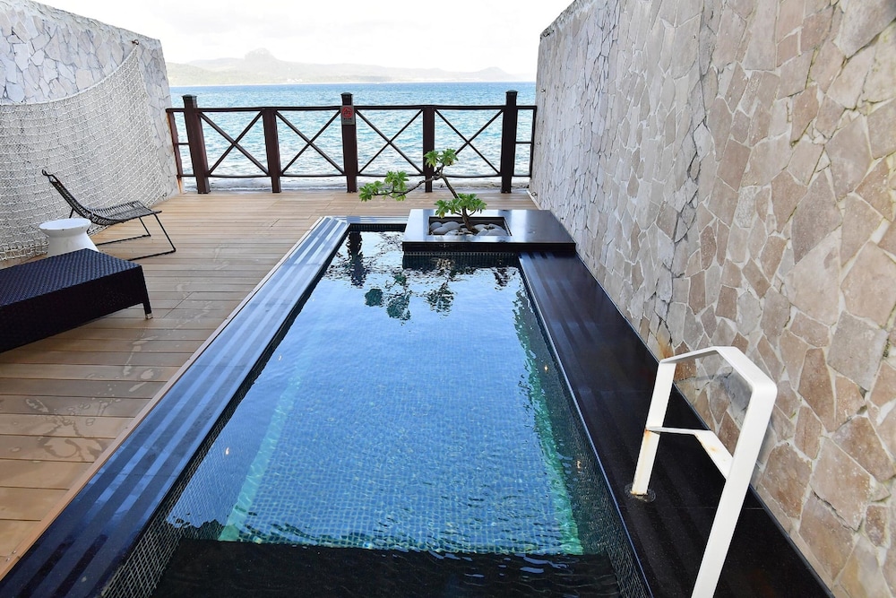 Seashore Honeymoon Suite - Photo 12