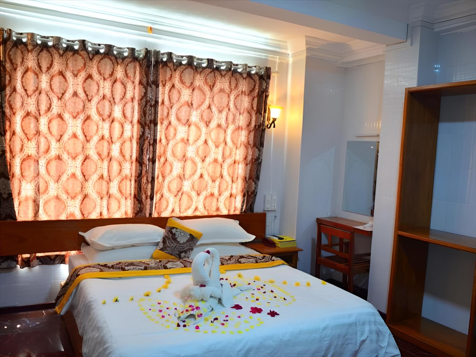 Double or Twin Room photo 2