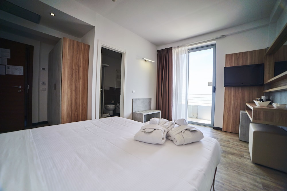 Superior Double Room - Photo 2