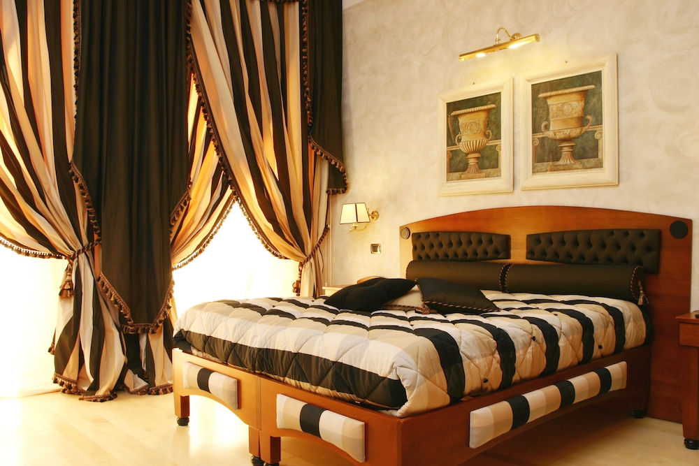 Economy Double Room - Photo 1