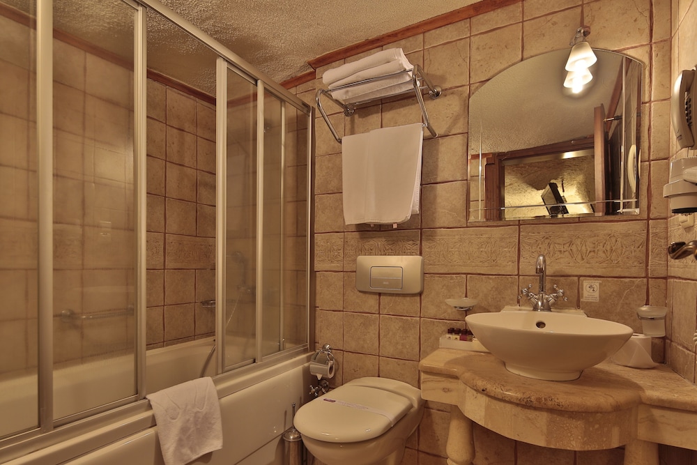 Standard Double or Twin Room - Photo 14