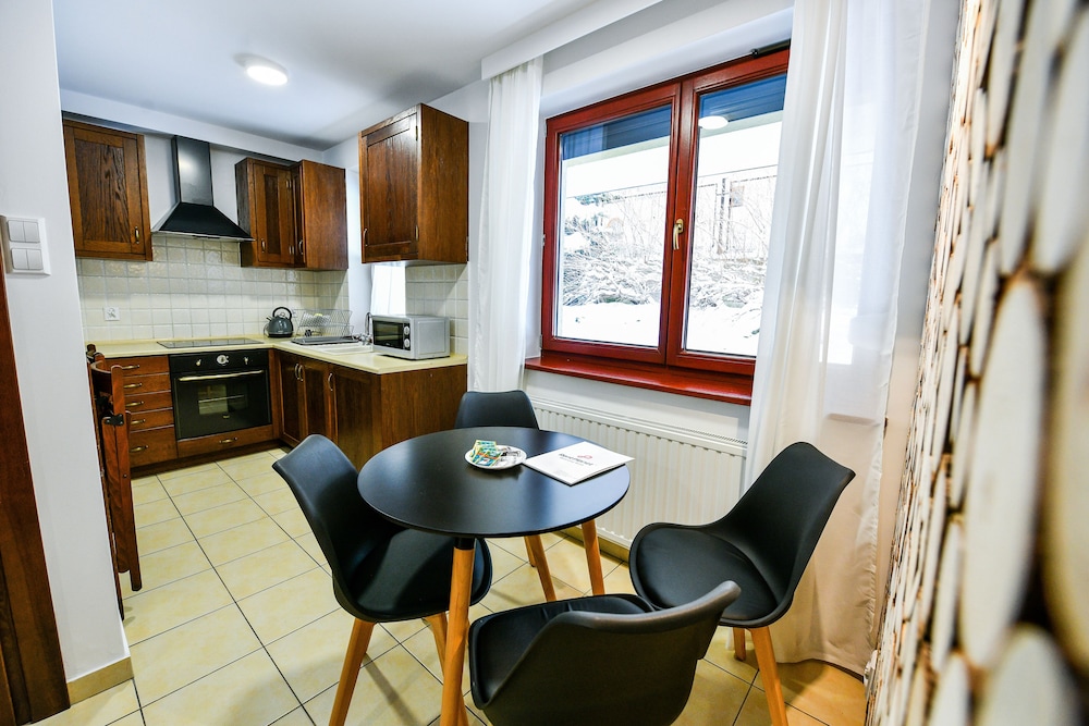 Classic Apartment - Photo 2