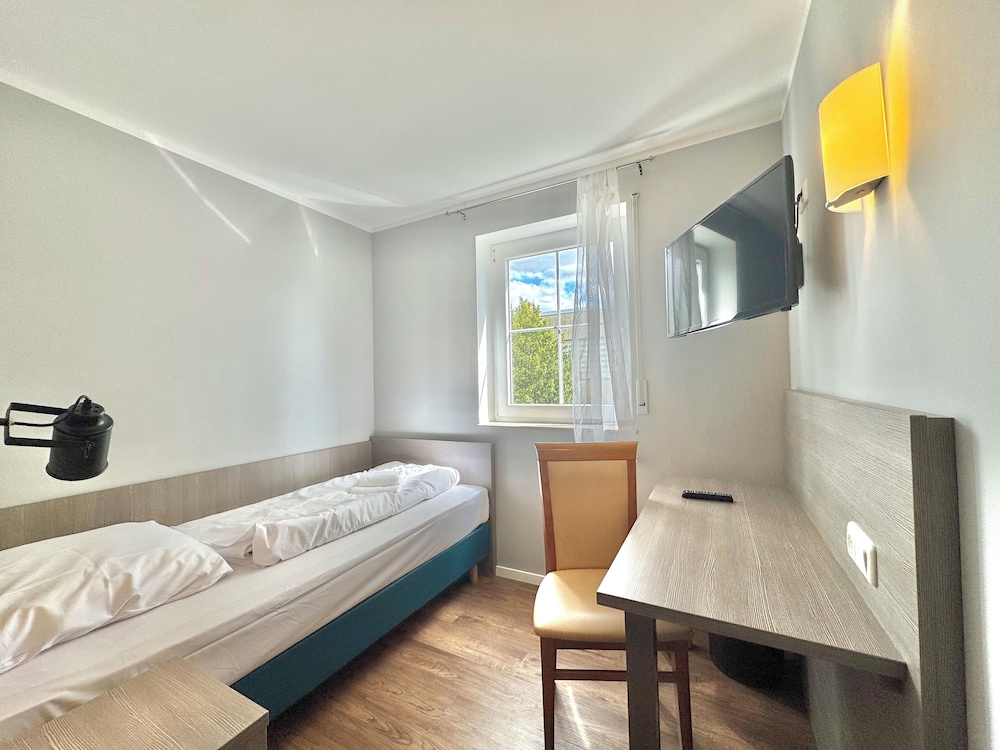Standard Room, Courtyard View