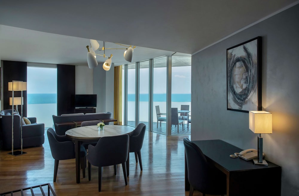 Executive Suite, 1 Bedroom photo 2