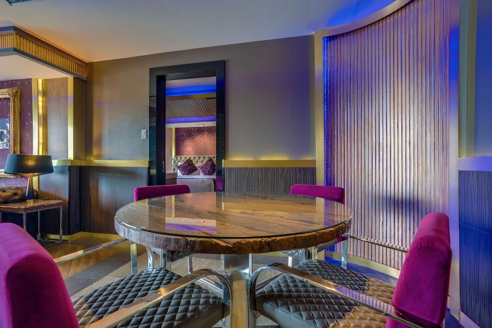 2 Bedrooms Aqua Suite - Photo 9