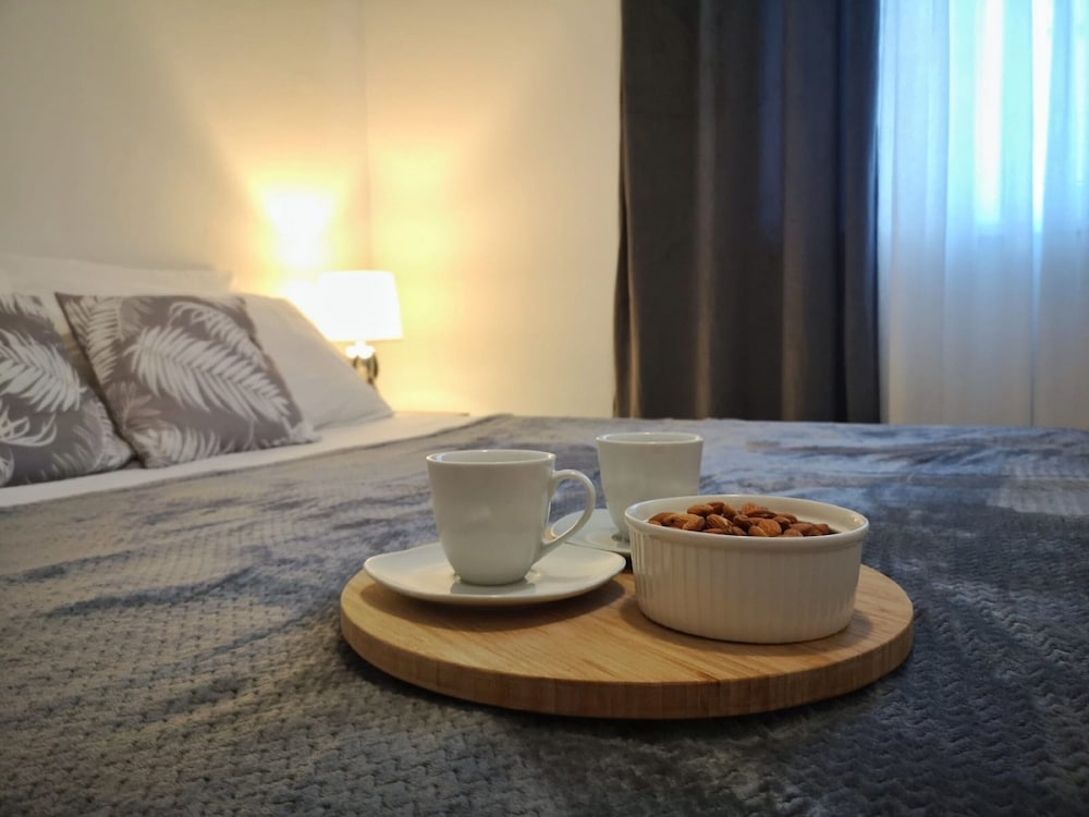Apartment (Two Bedroom Apartment With Sea View T)