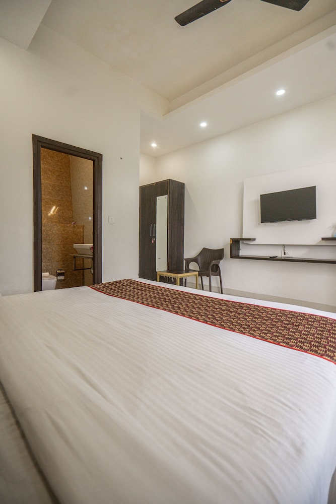 Deluxe Double Room - Photo 7