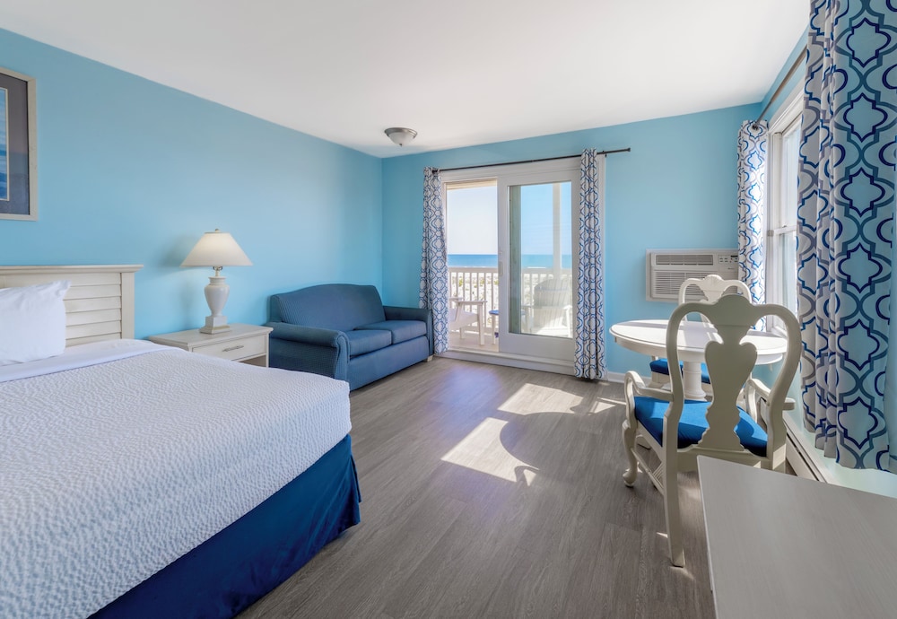 Premier Room, 1 King Bed, Balcony, Oceanfront