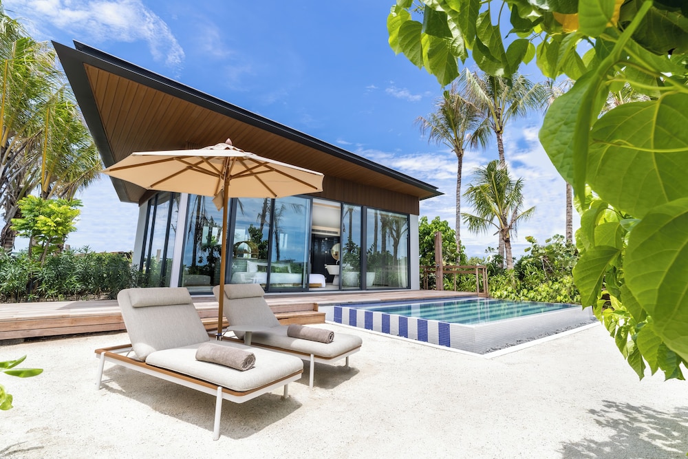 Lagoon Beach Pool Villa - Photo 2