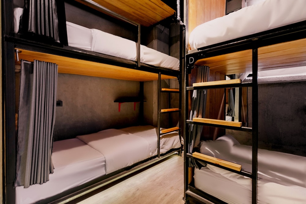Shared Dormitory, Mixed Dorm, Shared Bathroom (6 Beds) photo 1
