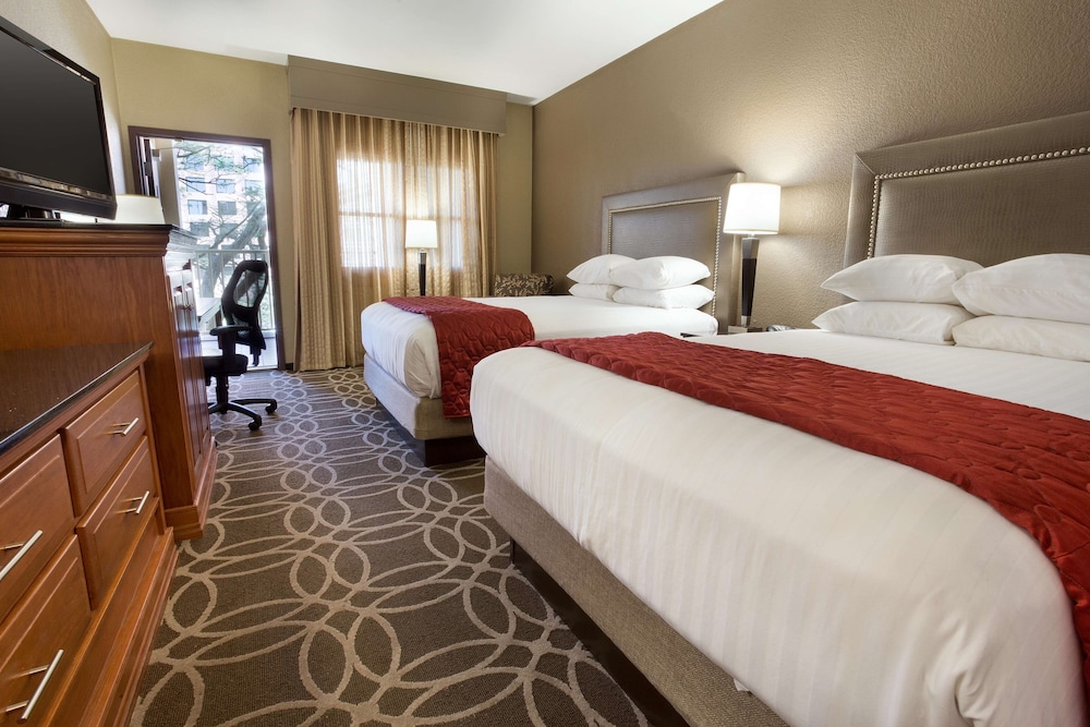 Deluxe Room, 2 Queen Beds, Refrigerator & Microwave (Upper Floor, Terrace)