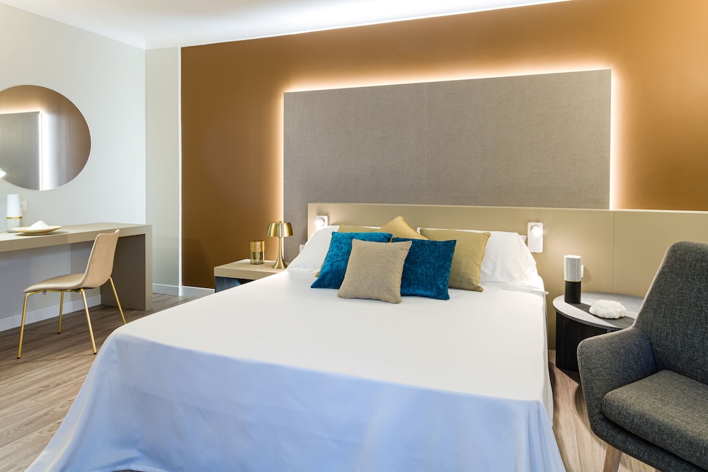 Junior Double or Twin Room