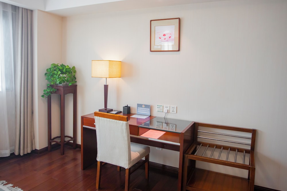 Deluxe Executive Room