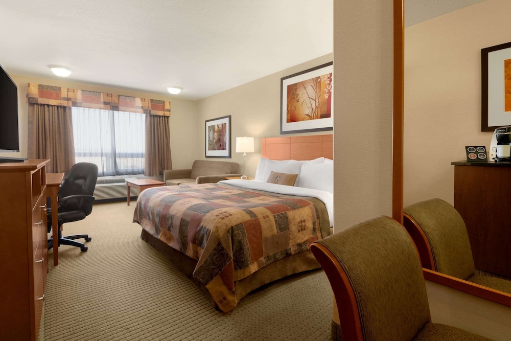 Executive Room, 1 King Bed with Sofa bed, Non Smoking - Photo 1