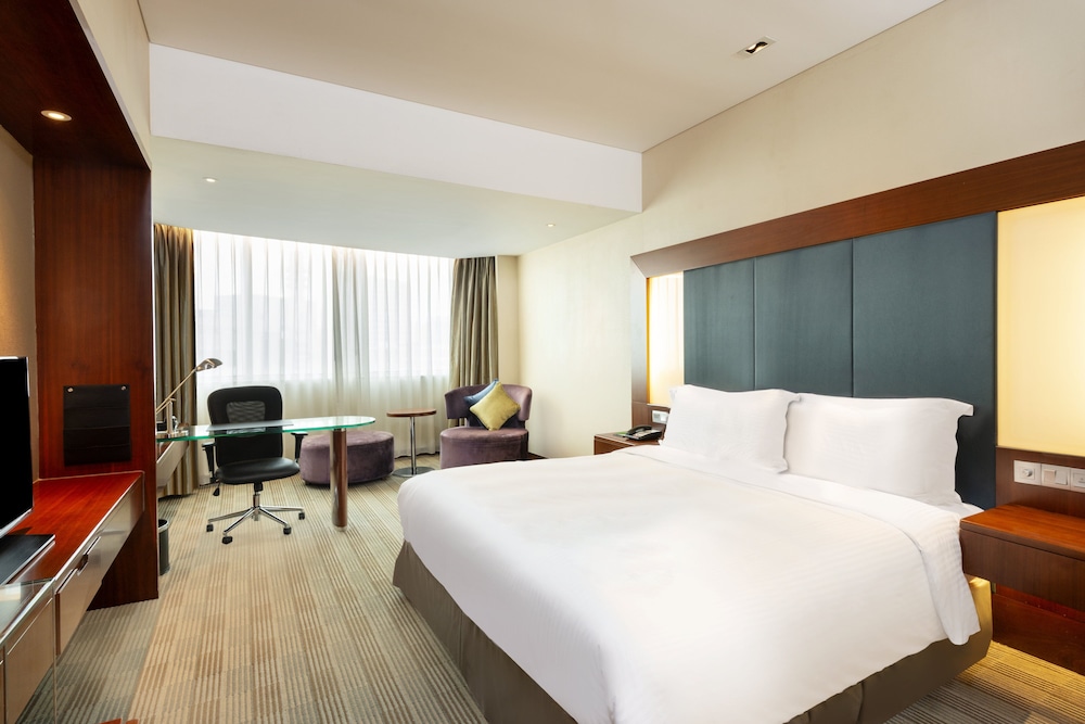 Premium Room, Multiple Beds - Photo 1