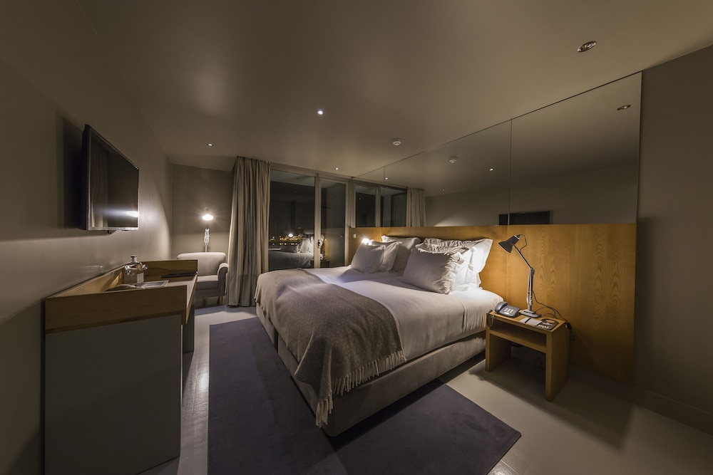 Twin Room - Photo 3