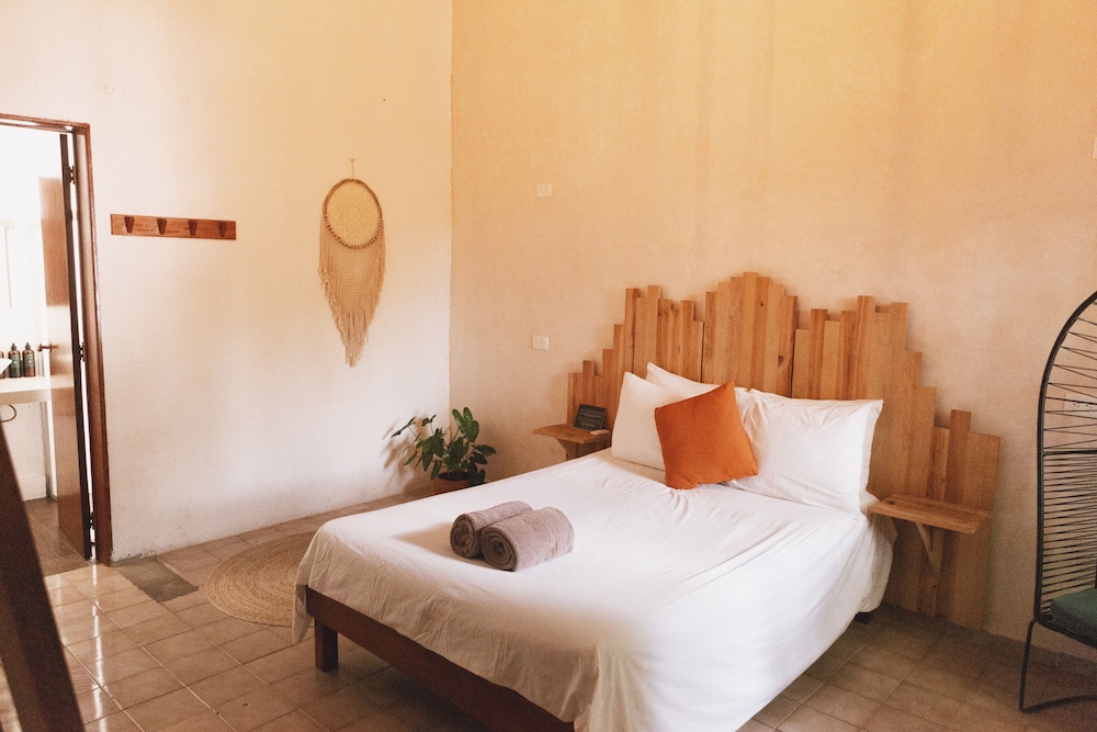 Standard Room, 1 Bedroom (Private Room ) - Photo 6