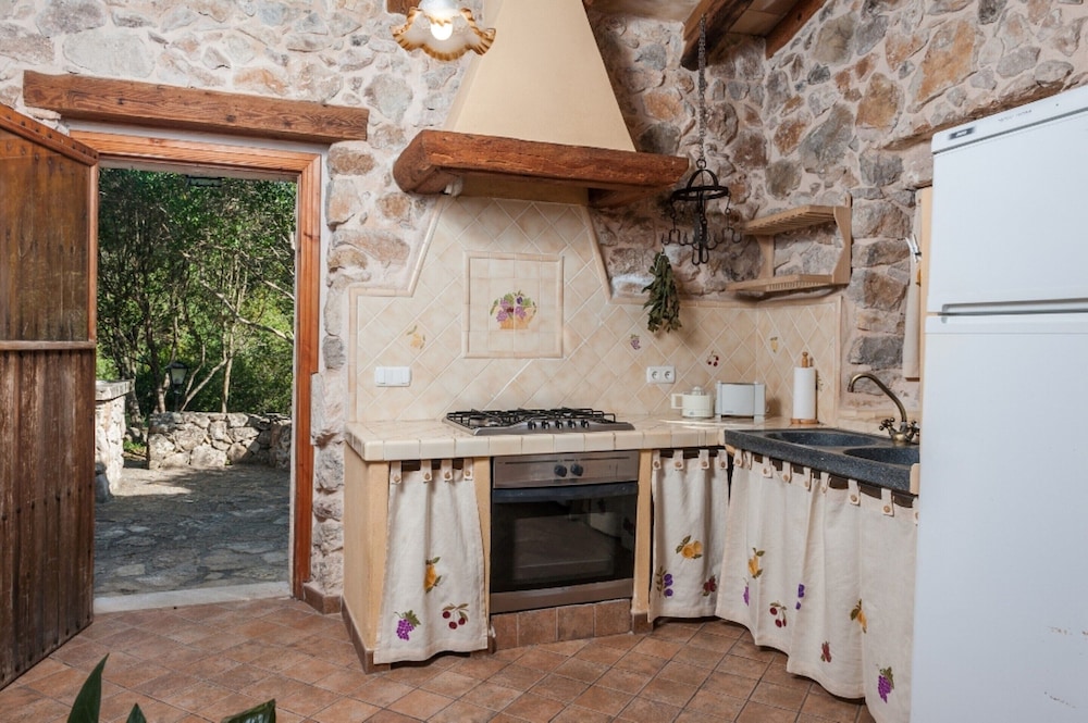 Villa photo 3