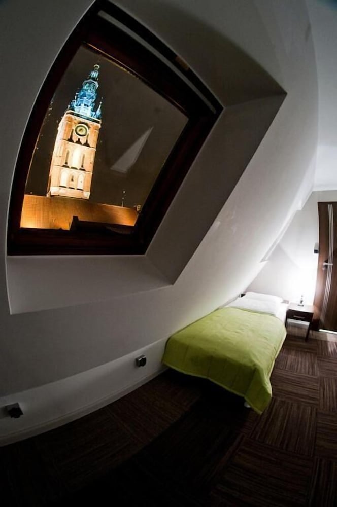 Comfort Quadruple Room, Non Smoking, Bathtub - Photo 3