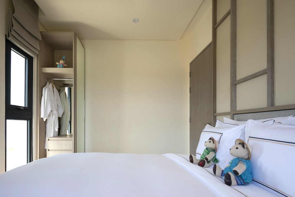 2-Bedroom Suite Ocean View - Photo 2