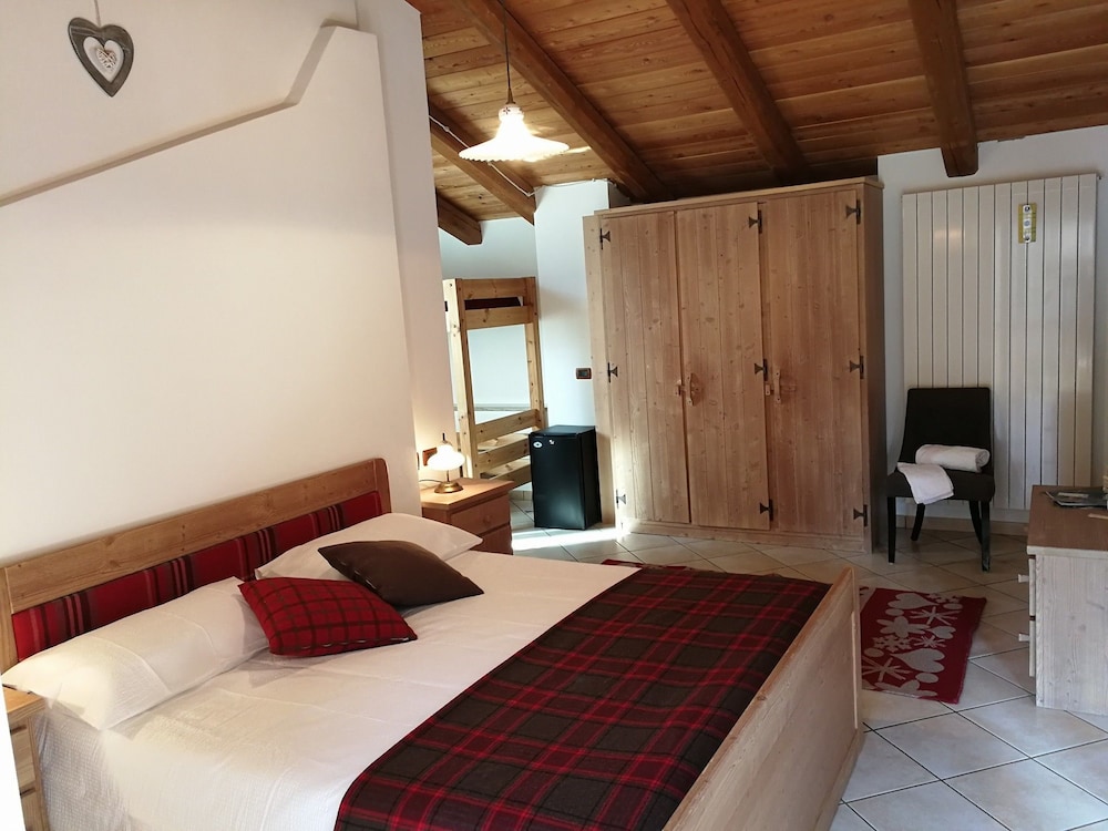 Quadruple Room photo 1