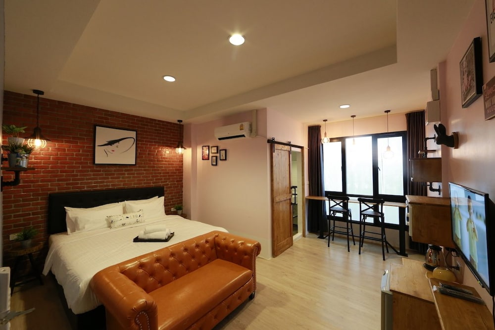 Deluxe Double or Twin Room photo 3