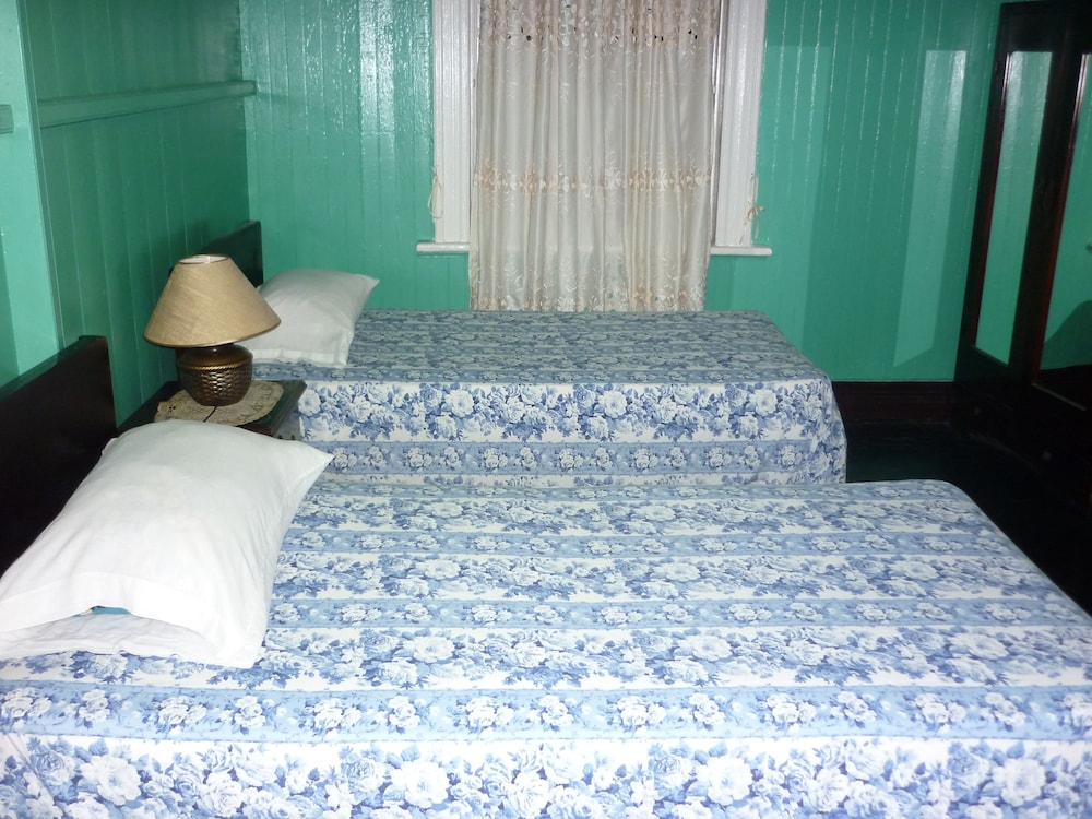 Double Room, Multiple Beds, Non Smoking, Private Bathroom