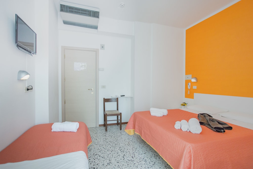 Comfort Triple Room photo 2
