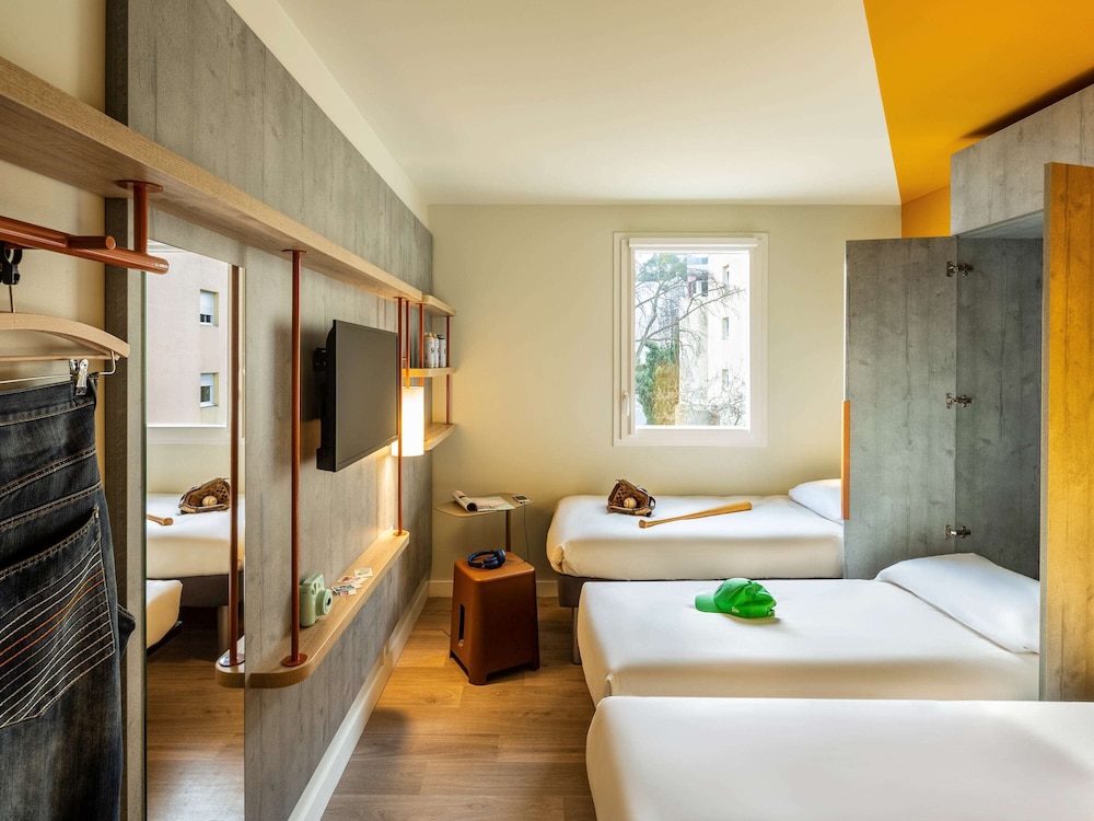 Triple Room, Multiple Beds - Photo 2