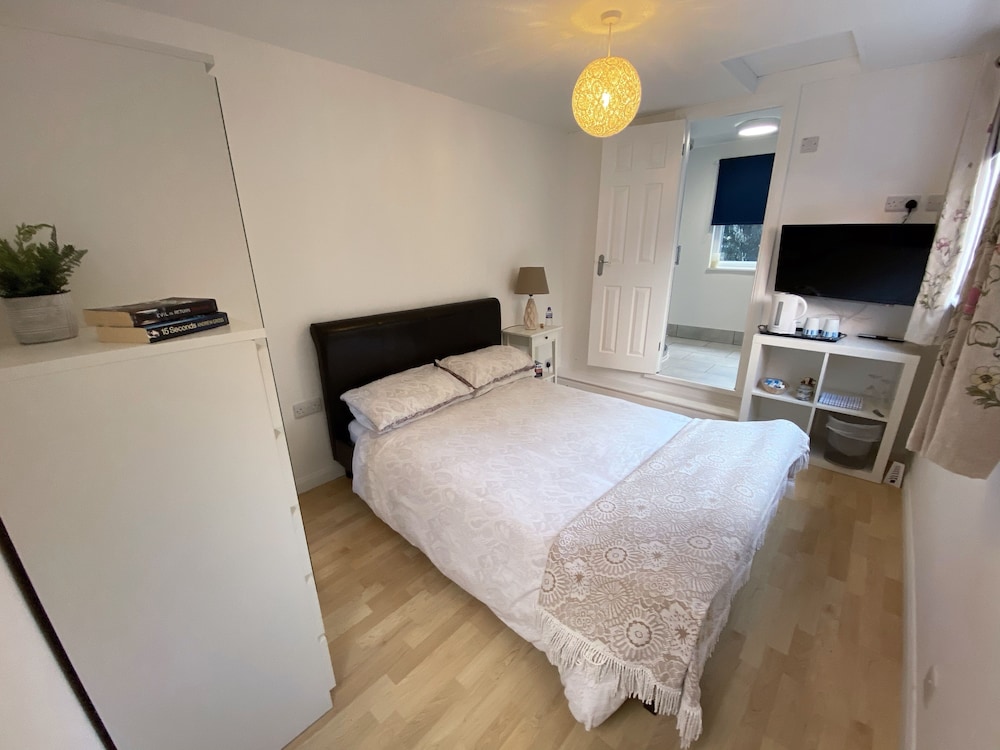 Cabin, 1 Double Bed, Non Smoking, Private Bathroom (Hikers rest) photo 2