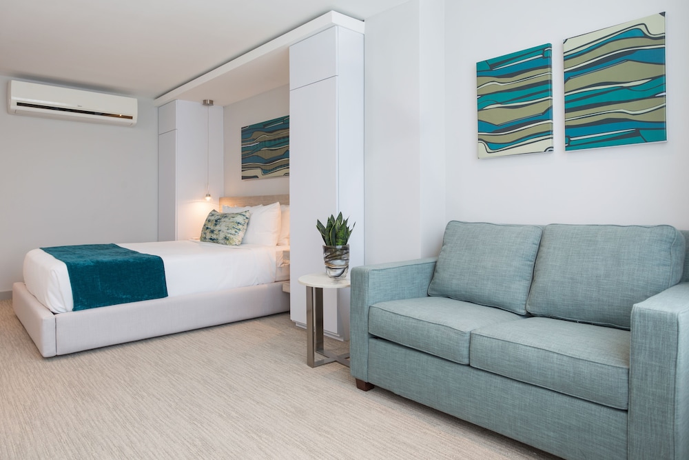 Deluxe Room, 1 Queen Bed, Park View photo 2