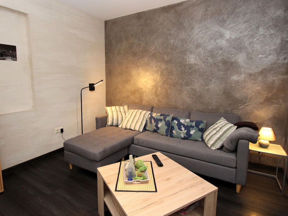Apartment photo 1