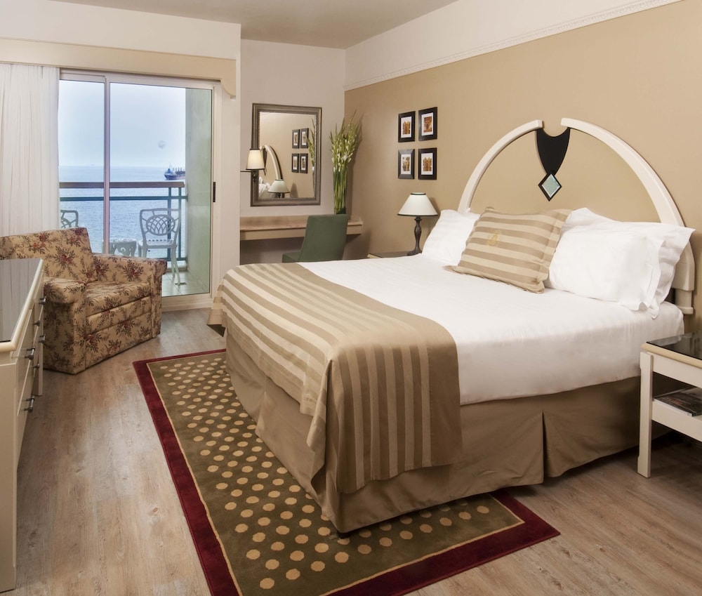 Deluxe Room, Balcony, Sea View photo 3