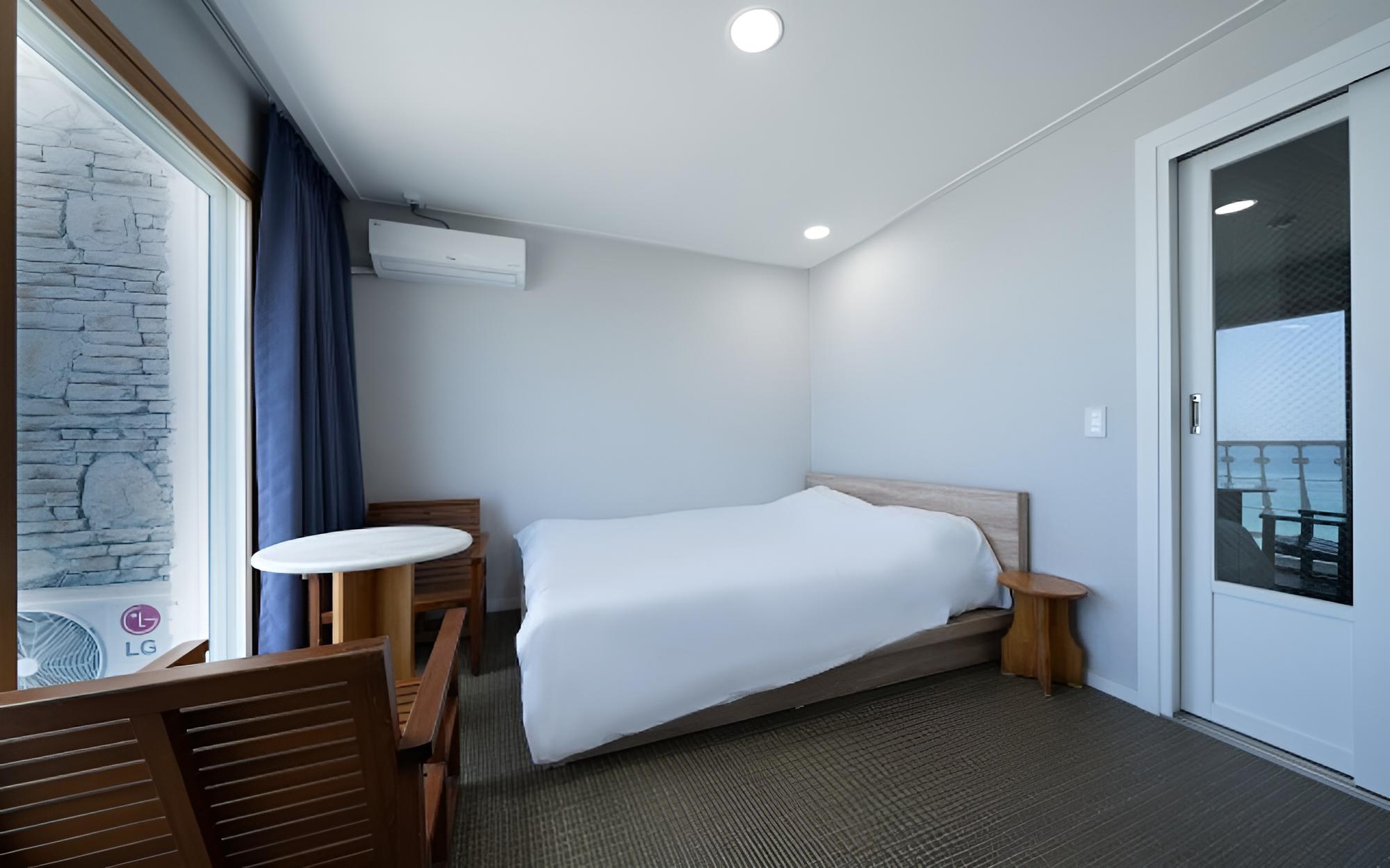 Room (Standard Room (Bathtub 3F)) - Photo 3