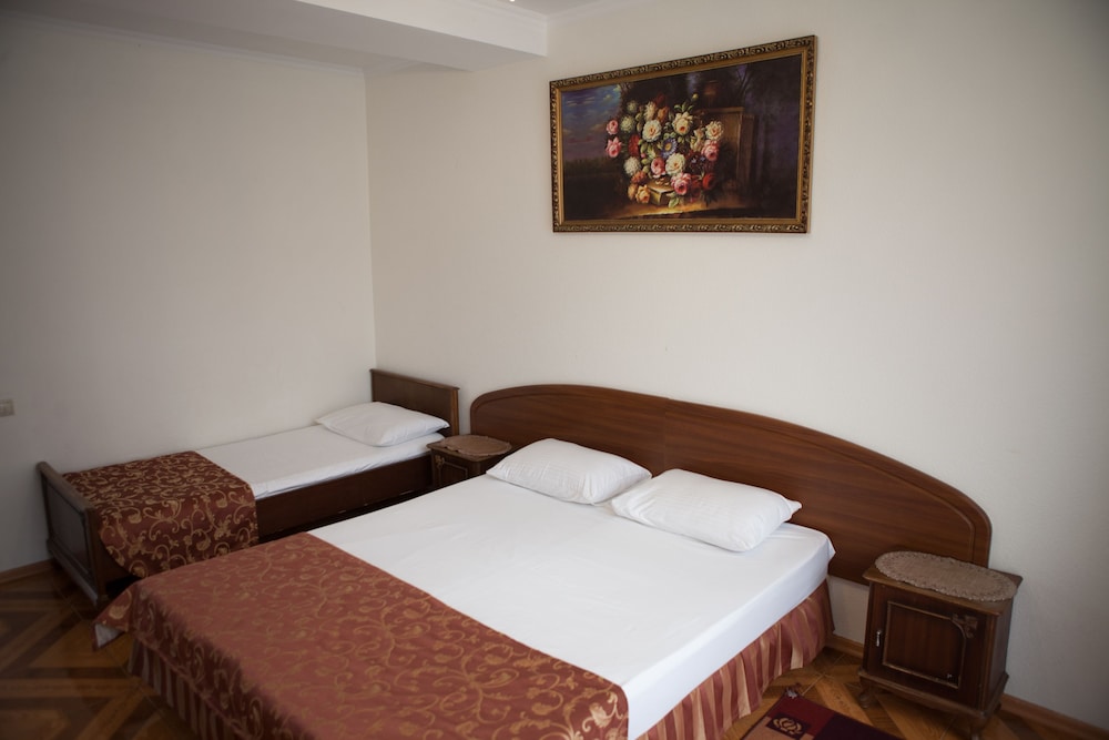 Standard Double Room, Annex Building (no balcony) photo 3