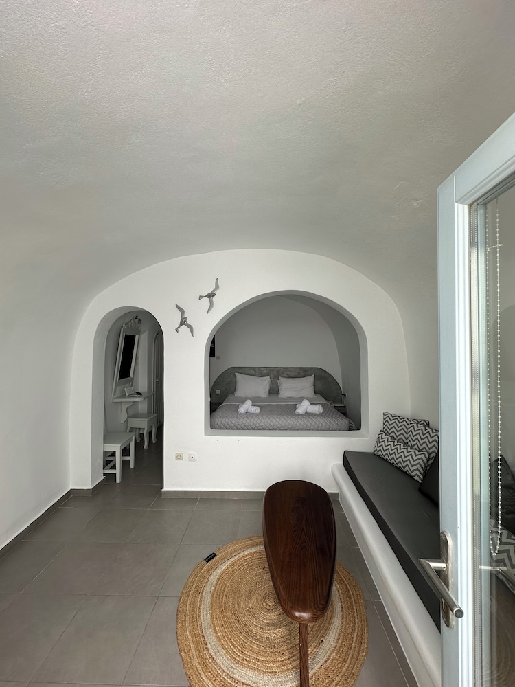 Deluxe Room - Photo 14