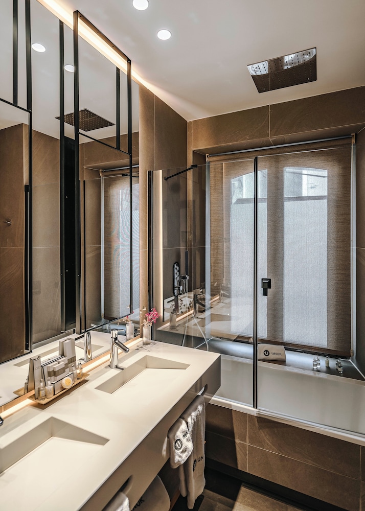 Junior Suite (3 people) - Photo 6