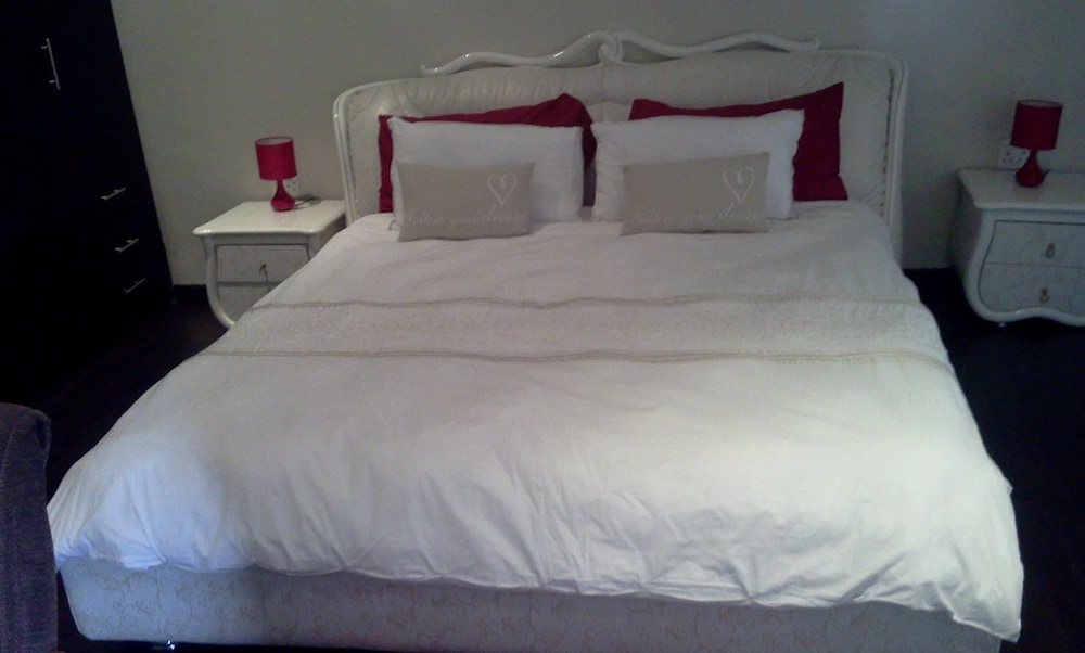 Deluxe Suite photo 1