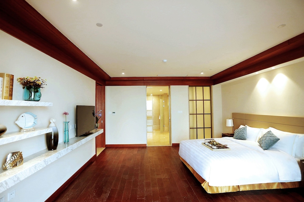 Deluxe Suite, Sea View photo 3