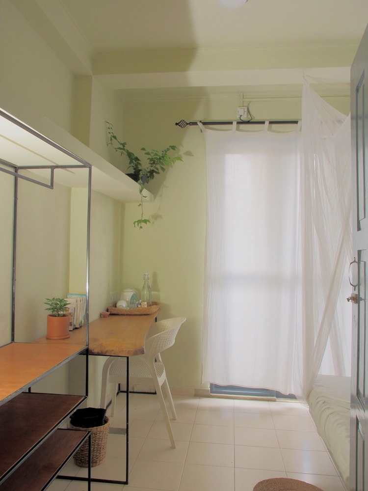 Deluxe Room, Balcony