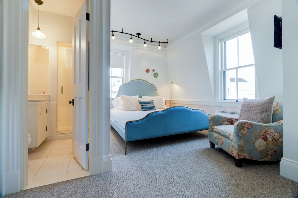 Standard Room photo 3