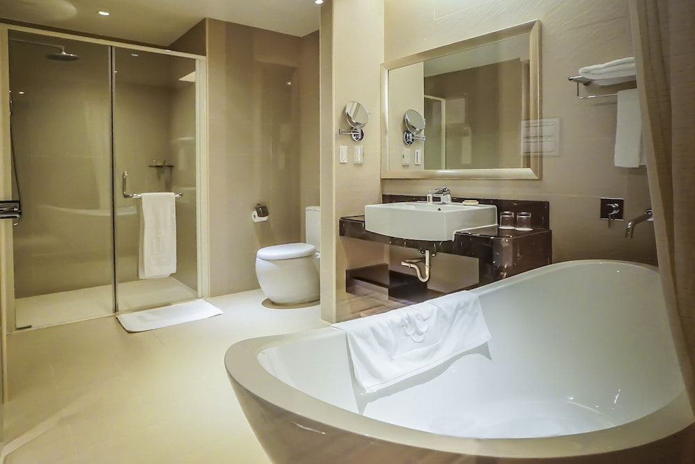 Executive Suite photo 2