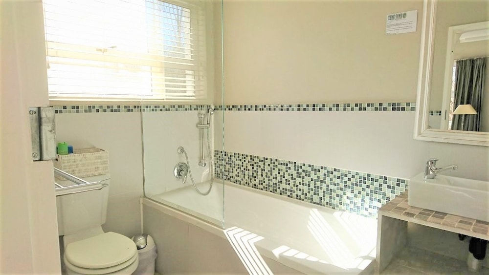 Family Room, Multiple Beds, Non Smoking photo 3