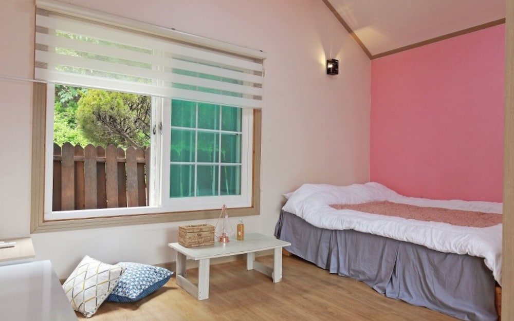 Room (Small 9 (Individual Terrace)) photo 1