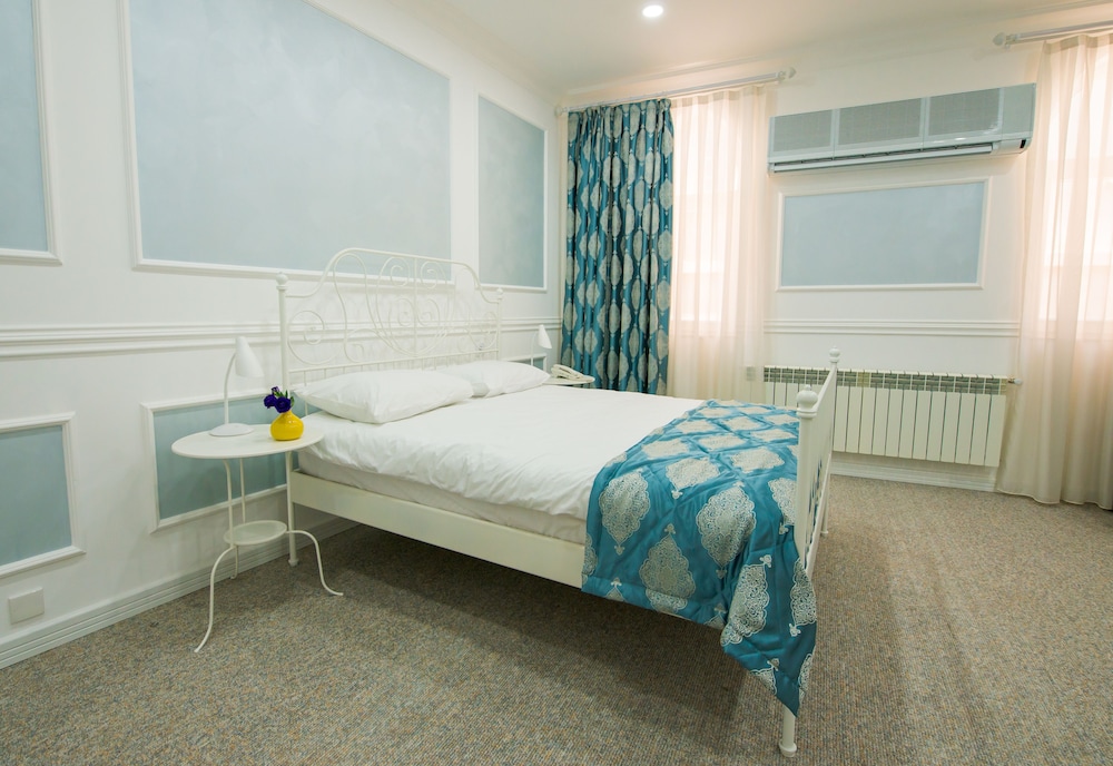 Deluxe Double Room, City View photo 3