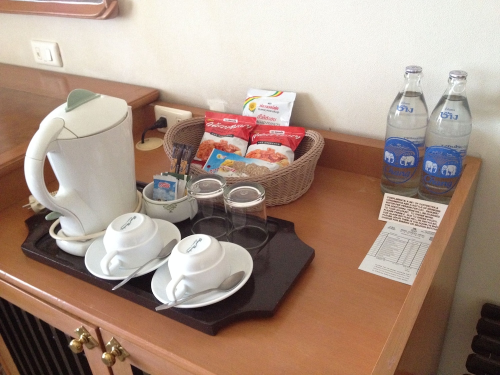 Junior Suite, 1 King Bed, Accessible, Bathtub photo 2