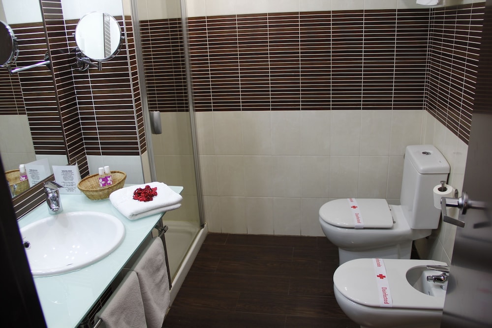 Basic Single Room, 1 Bedroom photo 3