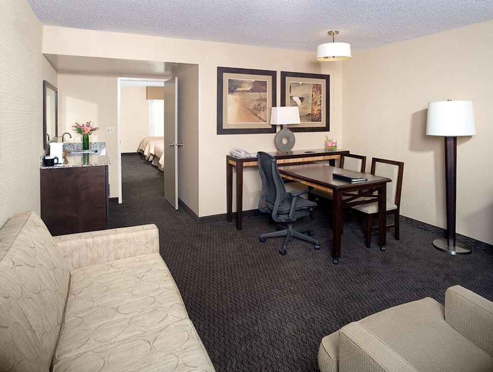 Suite, 1 King Bed, Non Smoking, Allergy Friendly - Photo 1