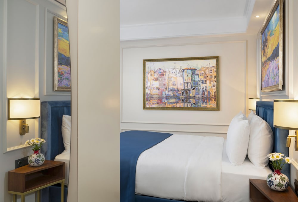 Standard Room photo 2